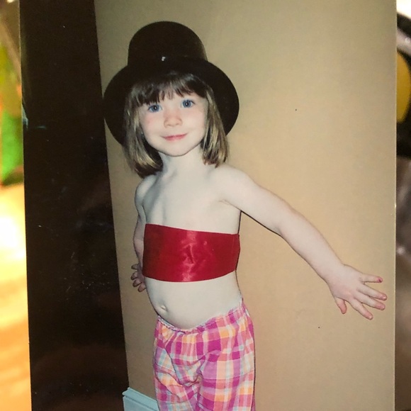 Meet your Posher, Haley - Picture 1 of 1